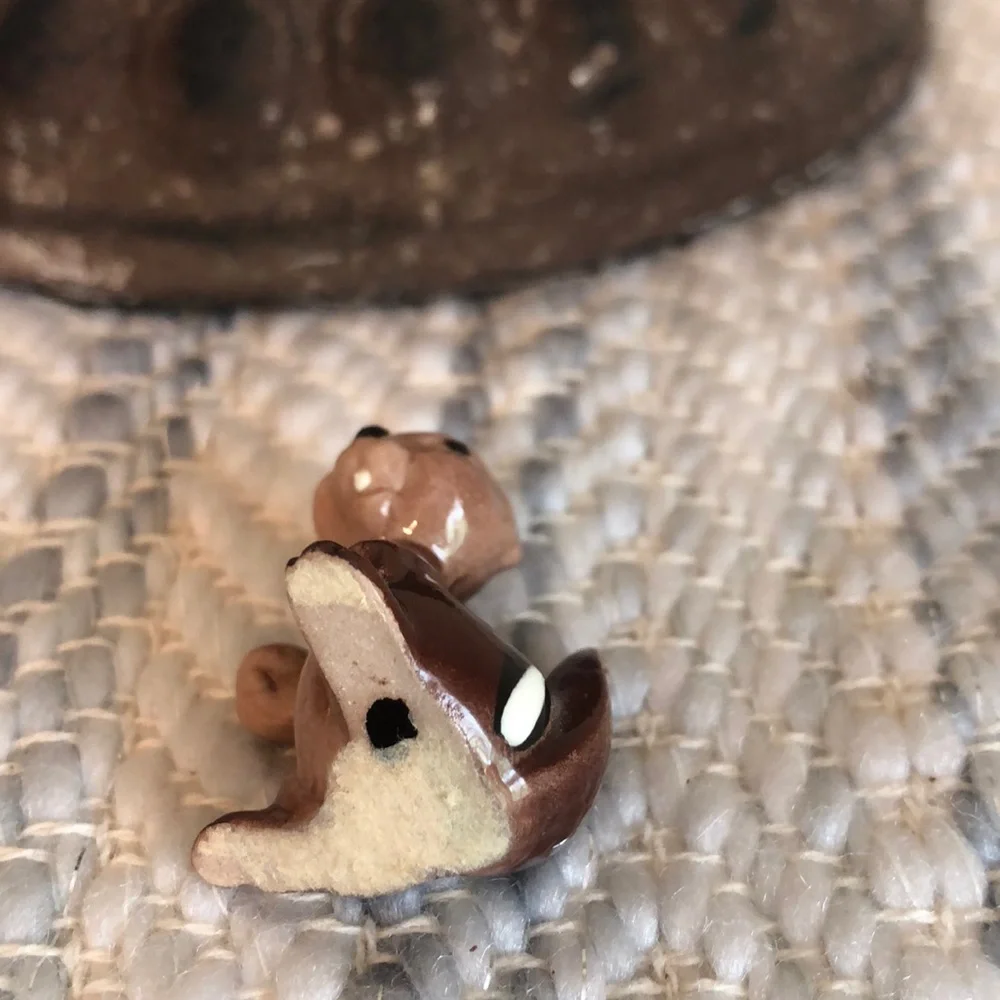 Miniature Brown Ceramic Squirrel  with Acorn Figurine - Picture 7 of 8